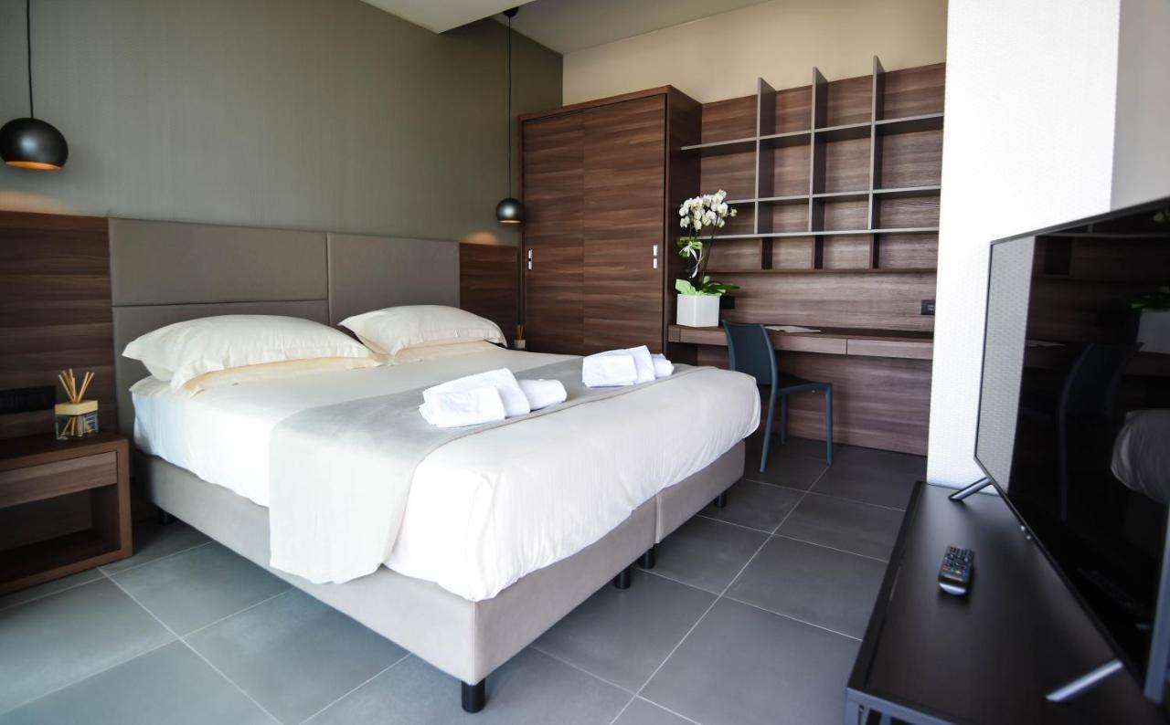 Waldorf Suite Hotel Rimini Extérieur photo