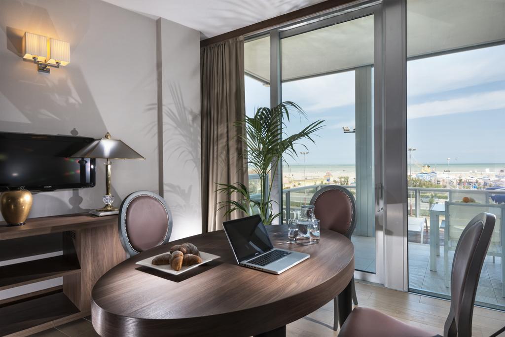 Waldorf Suite Hotel Rimini Extérieur photo
