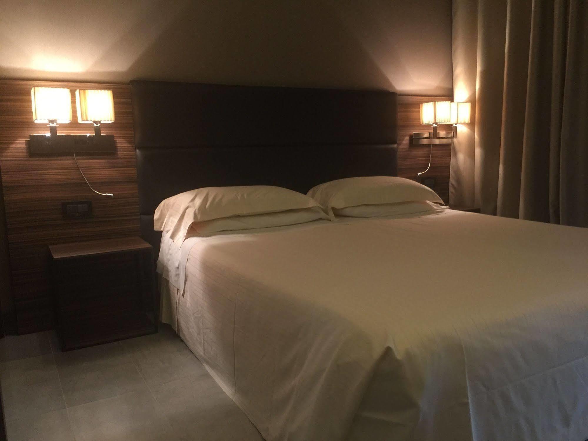 Waldorf Suite Hotel Rimini Extérieur photo