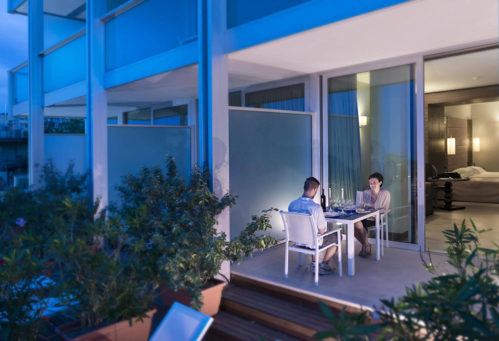 Waldorf Suite Hotel Rimini Extérieur photo
