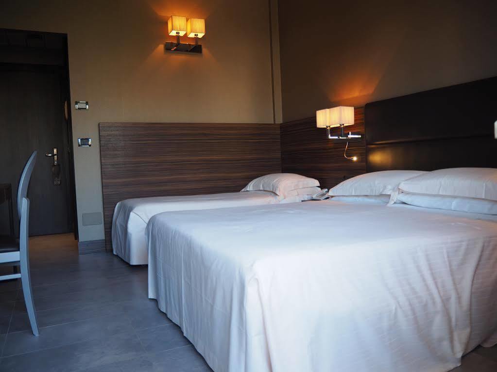 Waldorf Suite Hotel Rimini Extérieur photo