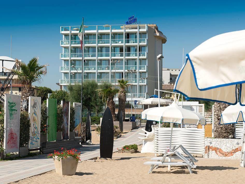 Waldorf Suite Hotel Rimini Extérieur photo