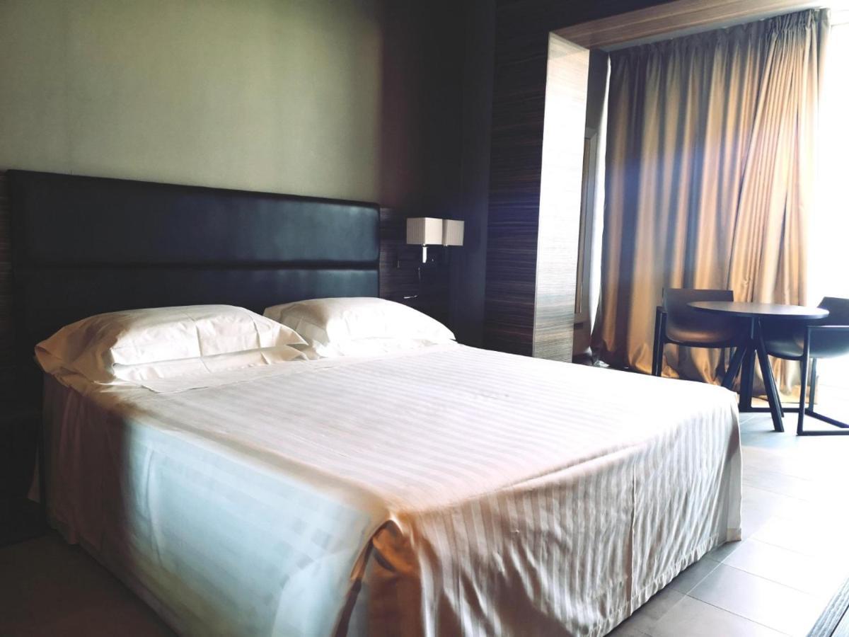 Waldorf Suite Hotel Rimini Extérieur photo